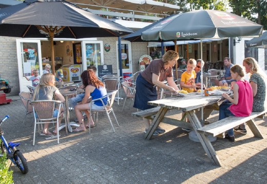 snackbar terras.jpg