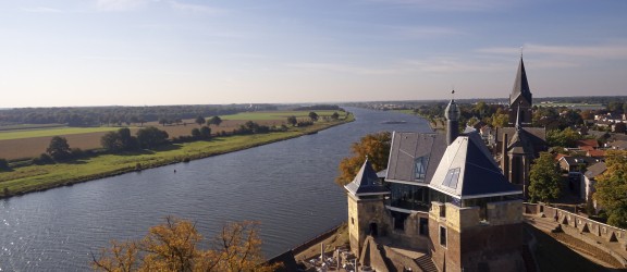Kasteel Keverberg - Limburg  Hele kasteel (5).jpg